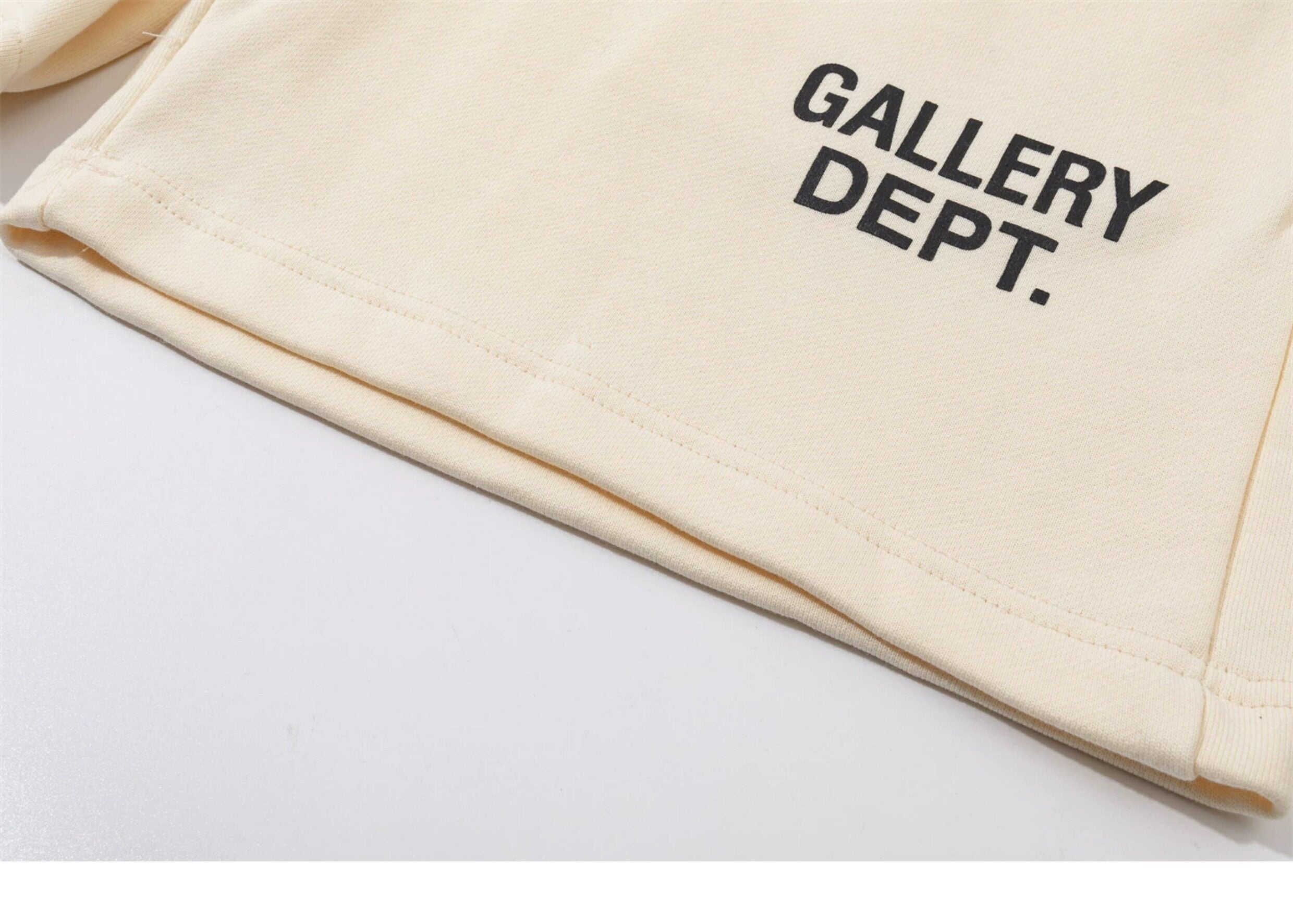 Gallery Dept. Cream Minimal Logo Shorts
